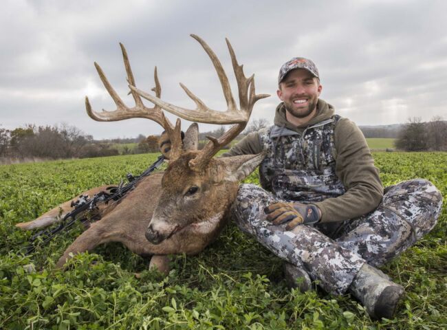 Agent Cody Skinner's 2017 Iowa Buck Agent Cody Skinner's 2017 Iowa Buck