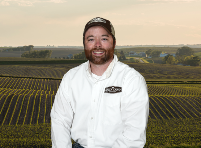 New - Nick w_ background Nick Skinner